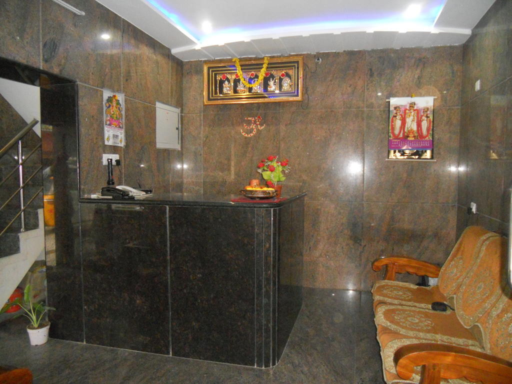 Hotel Sahasra Residency Tirupati Kültér fotó